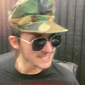 Meet your Posher, Joey